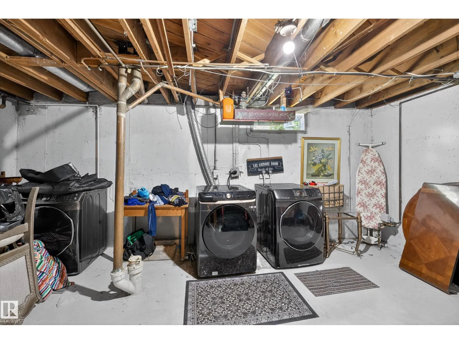11447 39 AV NW