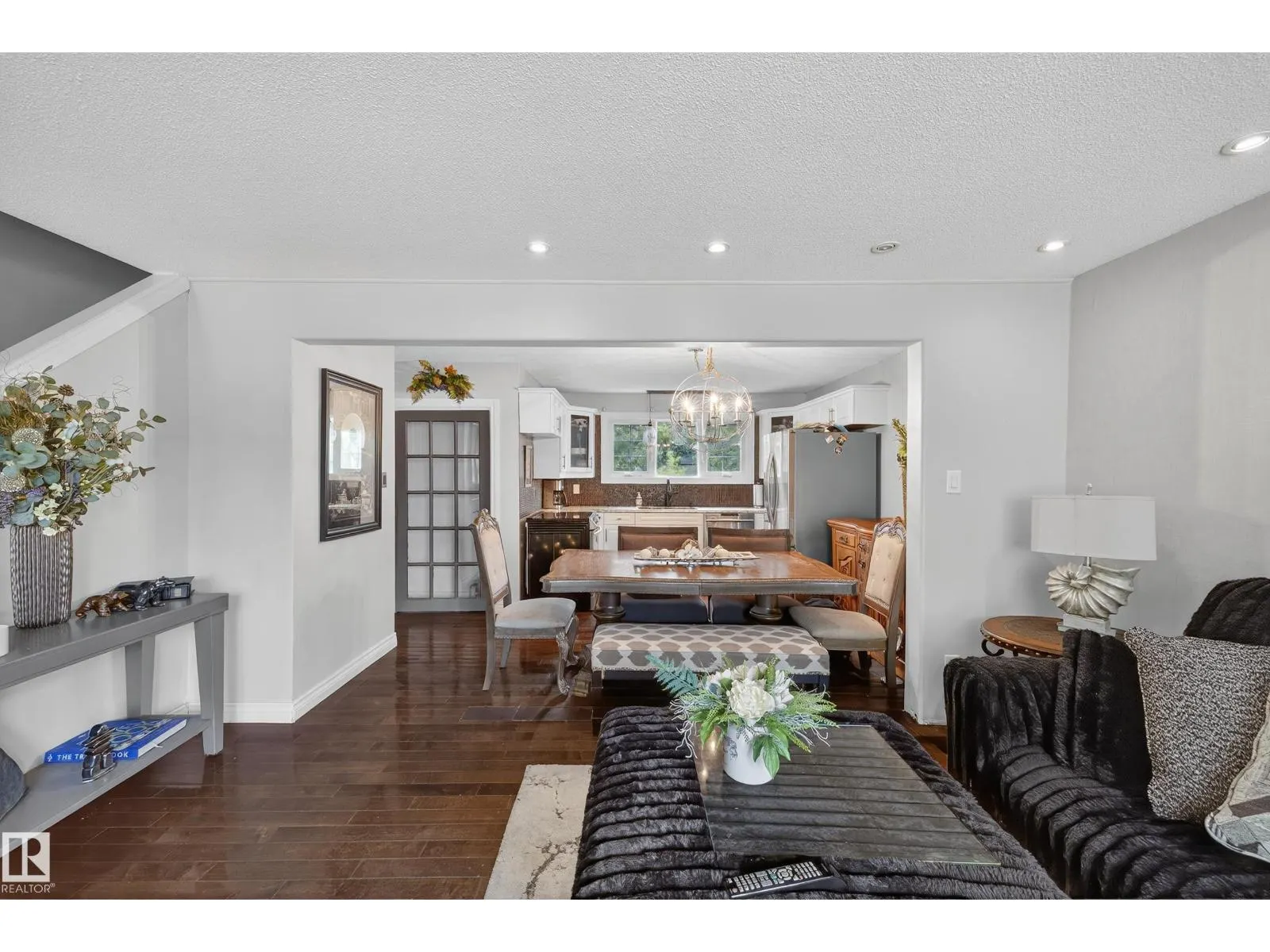 11447 39 AV NW