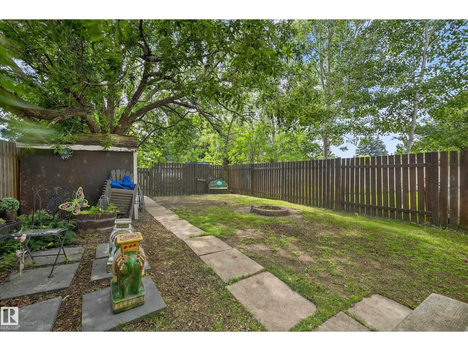 11447 39 AV NW