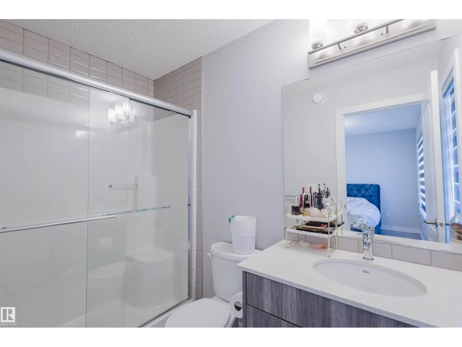 #41 2215 24 ST NW