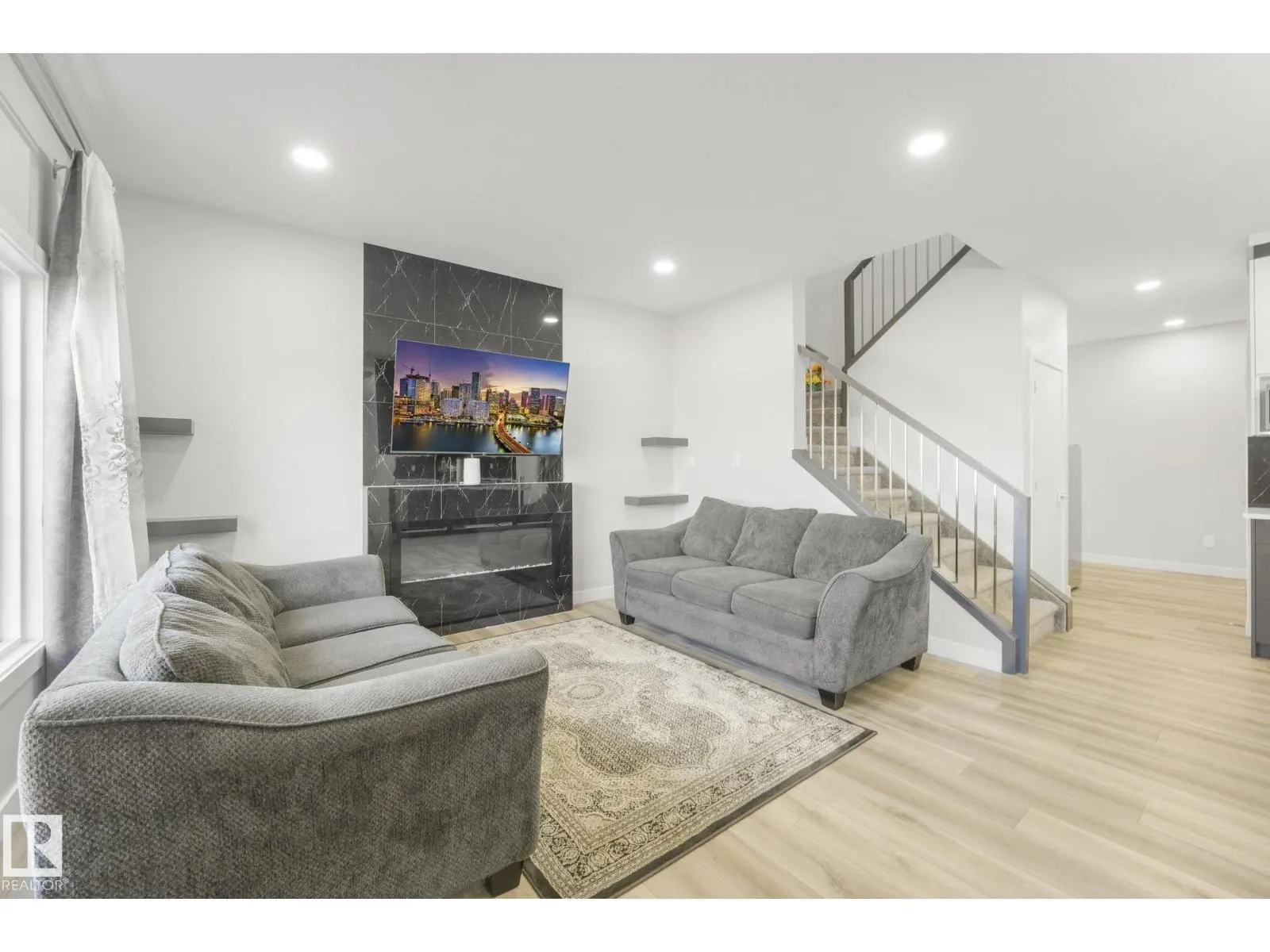 5325 KIMBALL PL SW