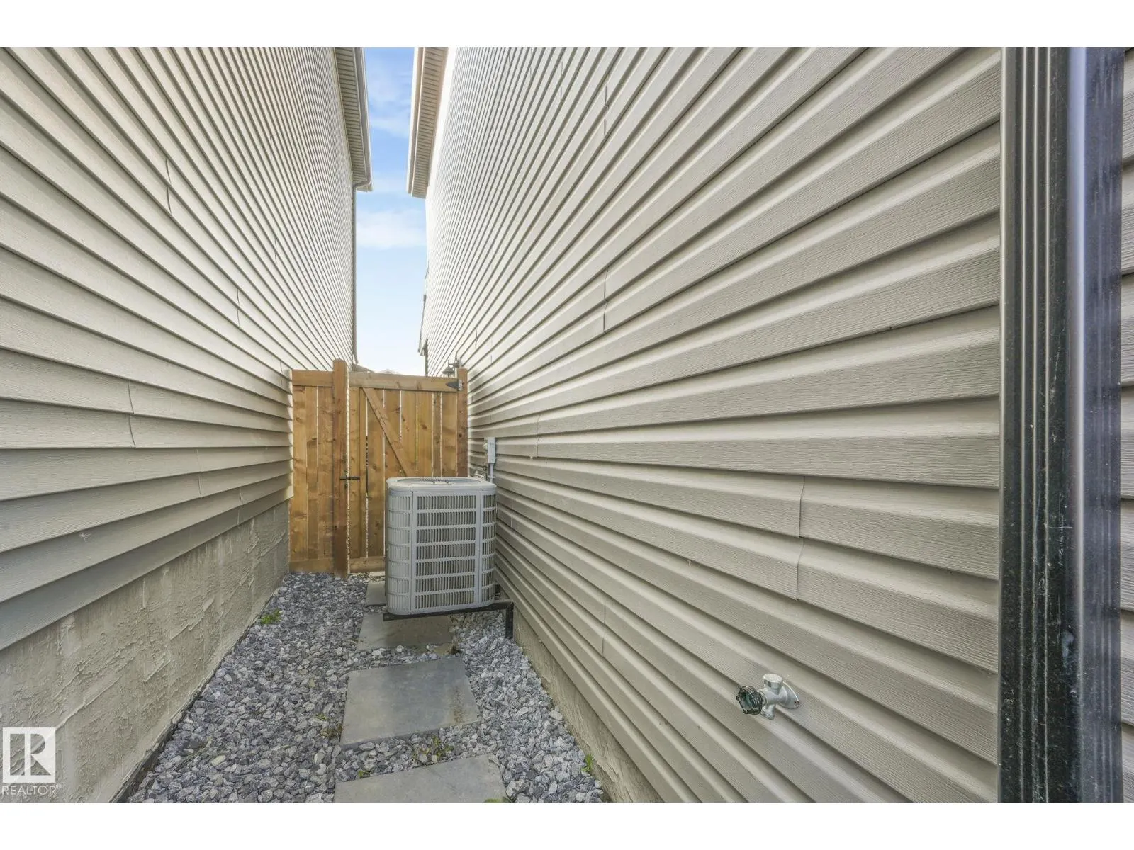 5325 KIMBALL PL SW