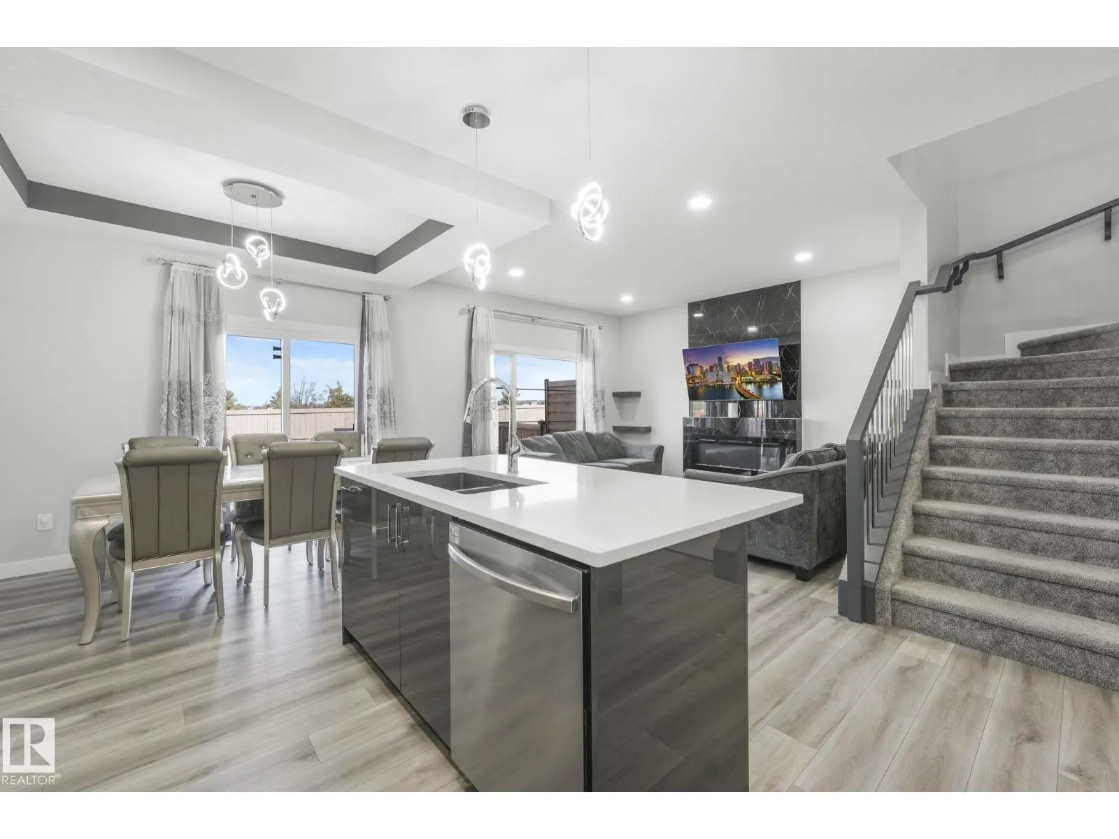 5325 KIMBALL PL SW