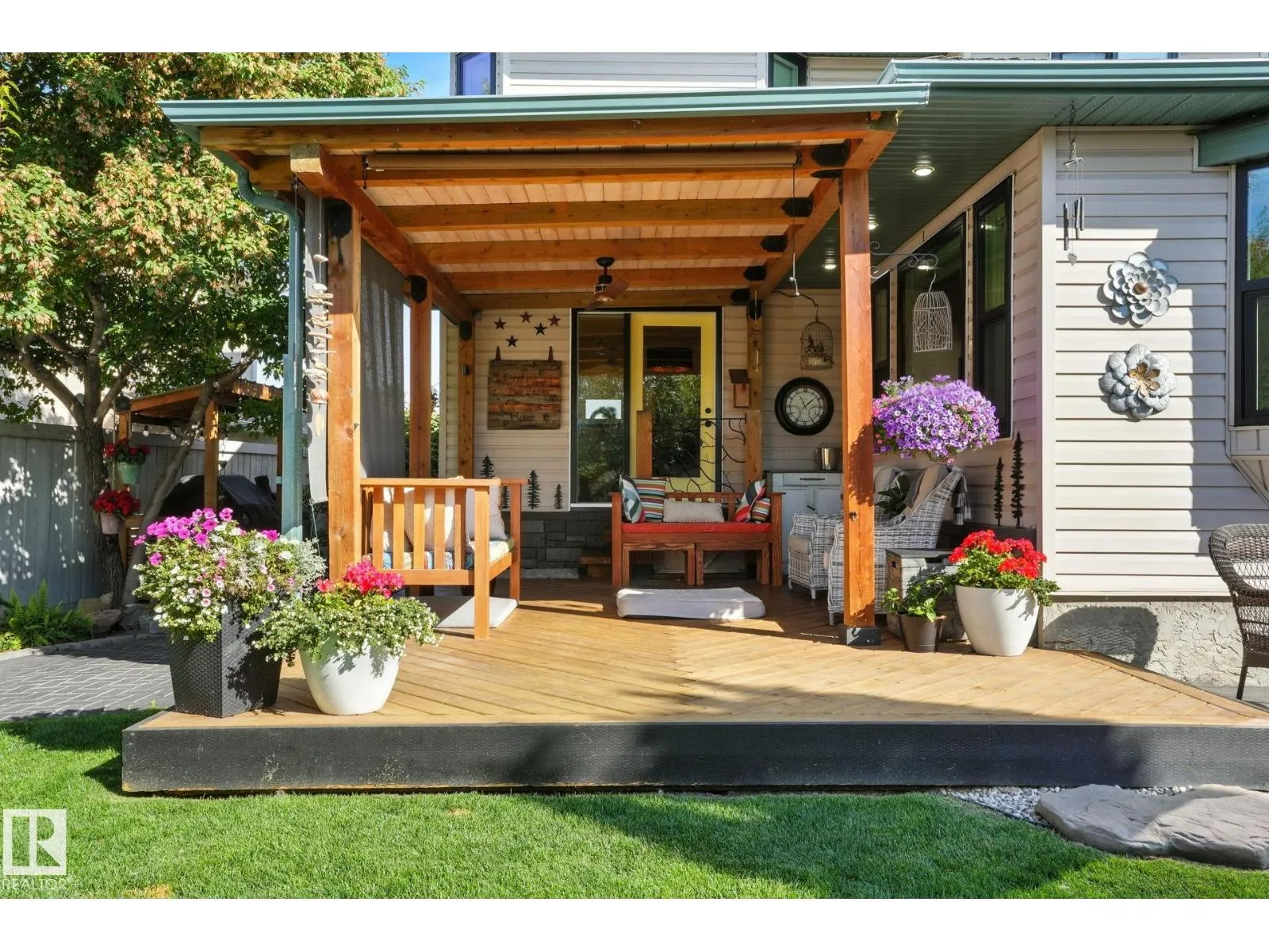 53 CREEKSIDE WY