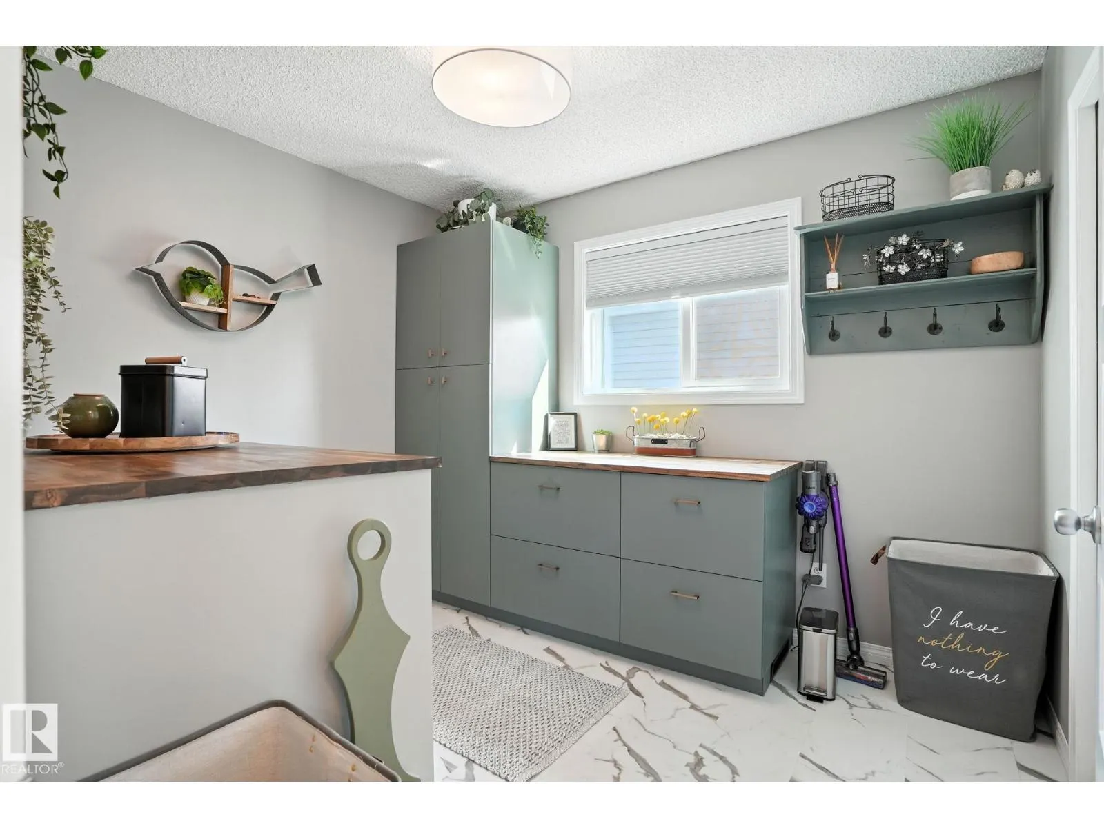 53 CREEKSIDE WY