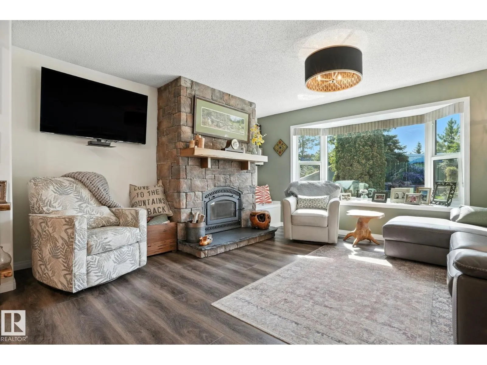 53 CREEKSIDE WY