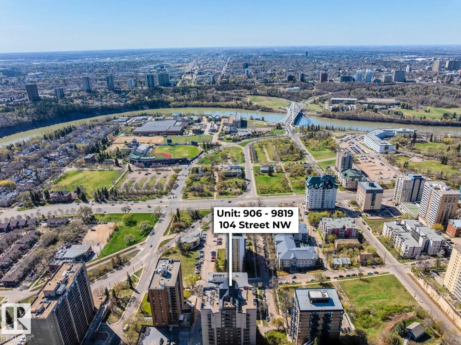 #906 9819 104 ST NW