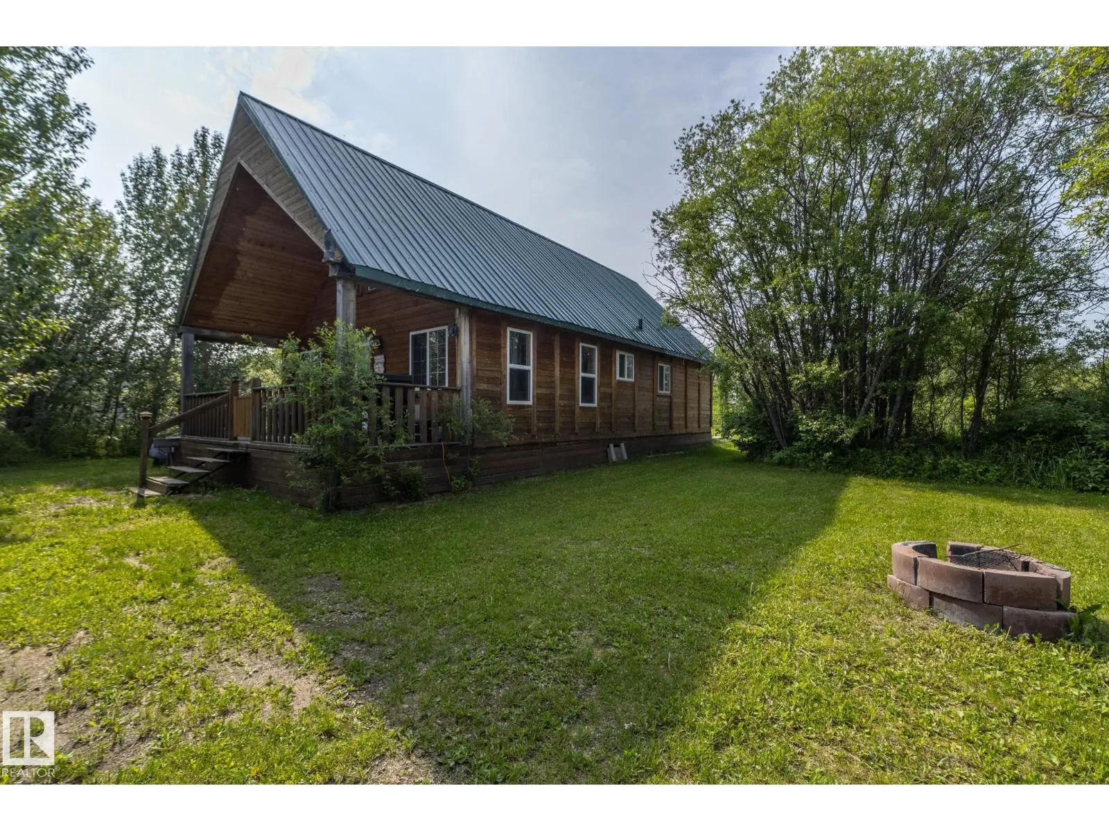 #260 465015 Range Road 63A