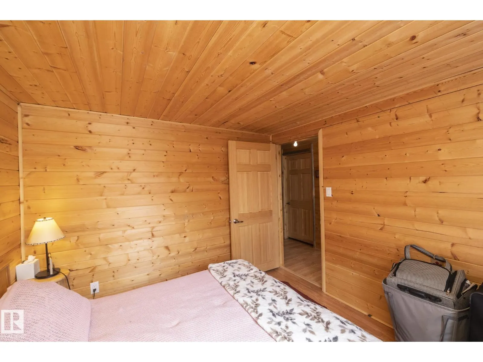 #260 465015 Range Road 63A