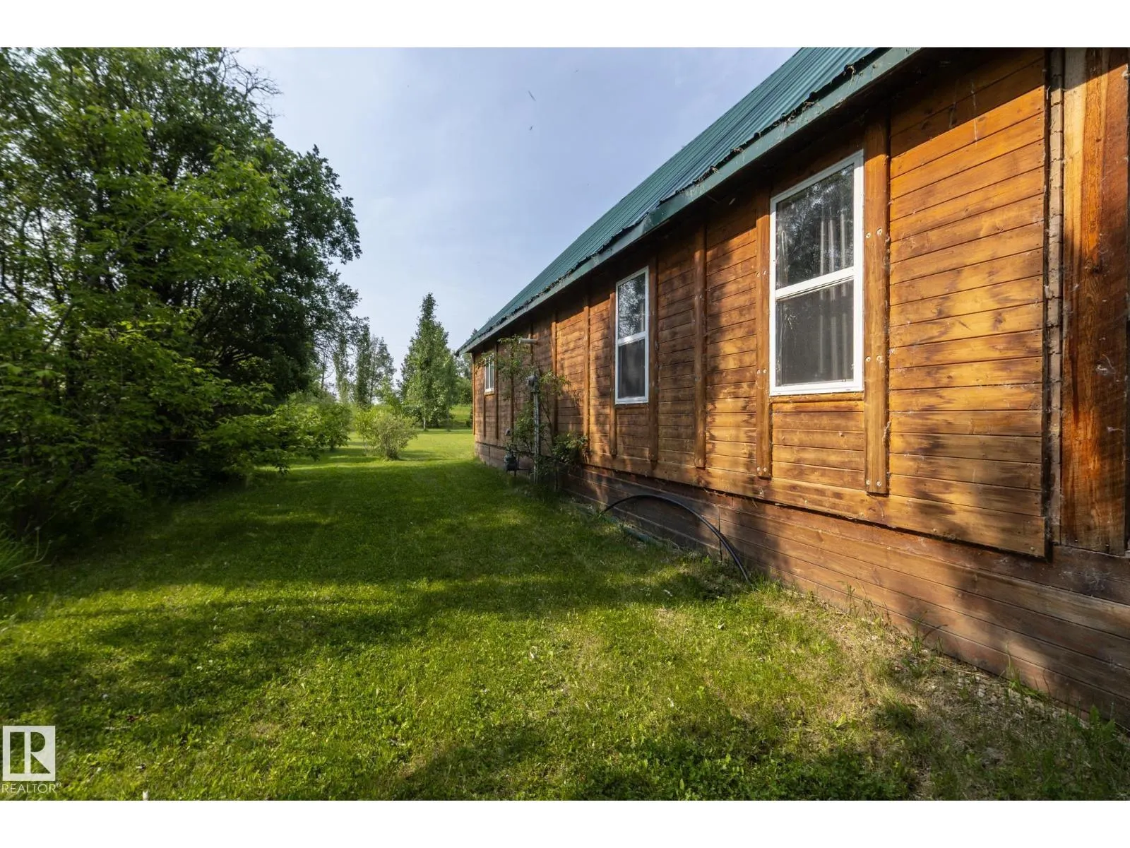 #260 465015 Range Road 63A