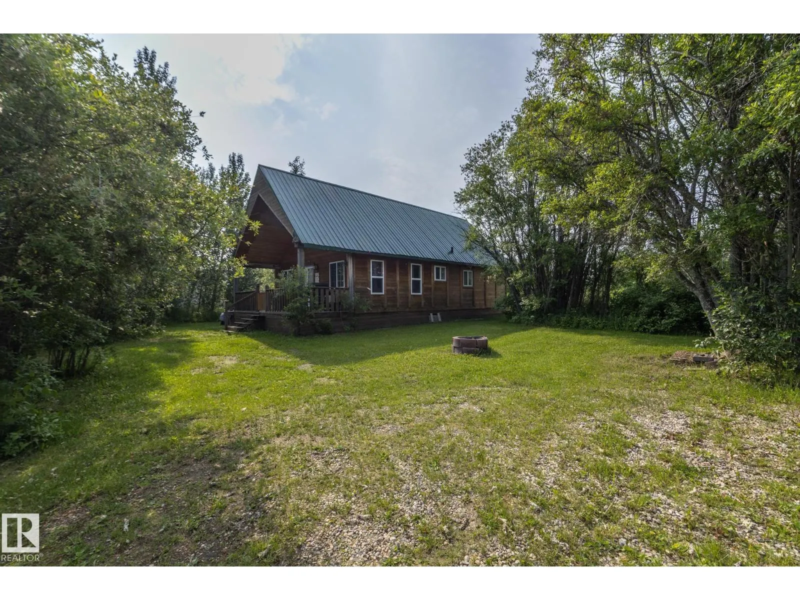 #260 465015 Range Road 63A