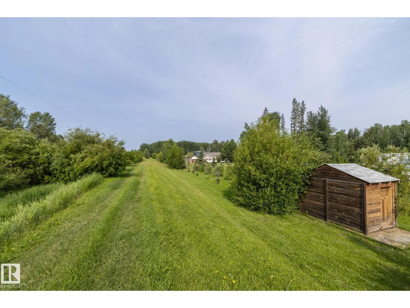 #260 465015 Range Road 63A