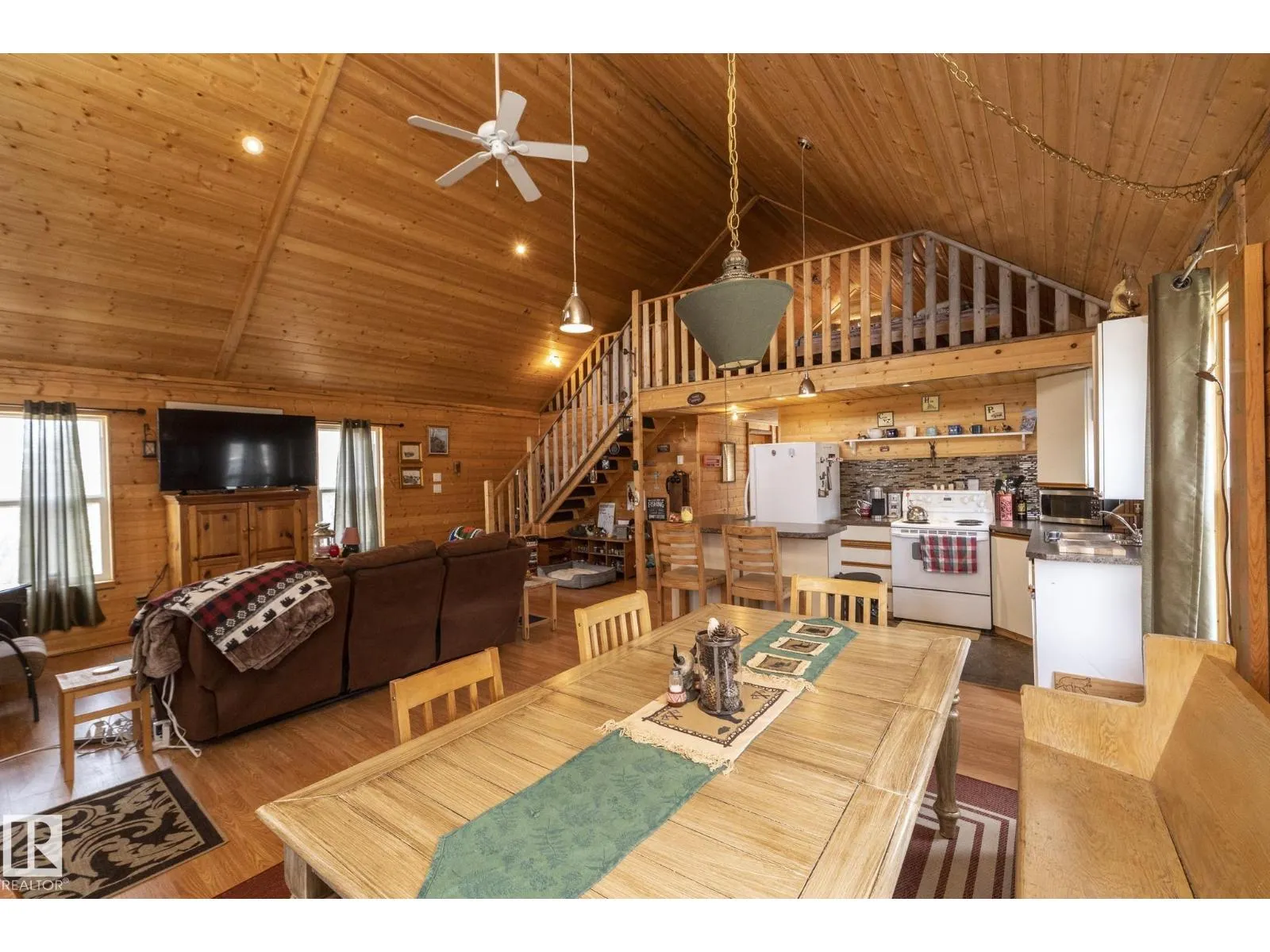 #260 465015 Range Road 63A