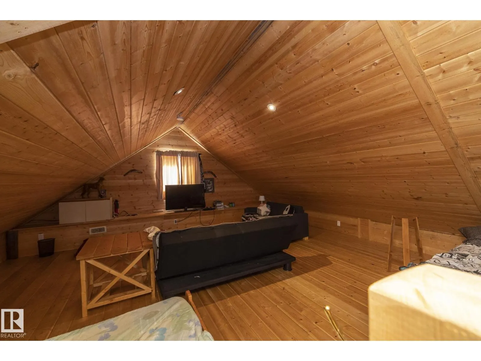 #260 465015 Range Road 63A