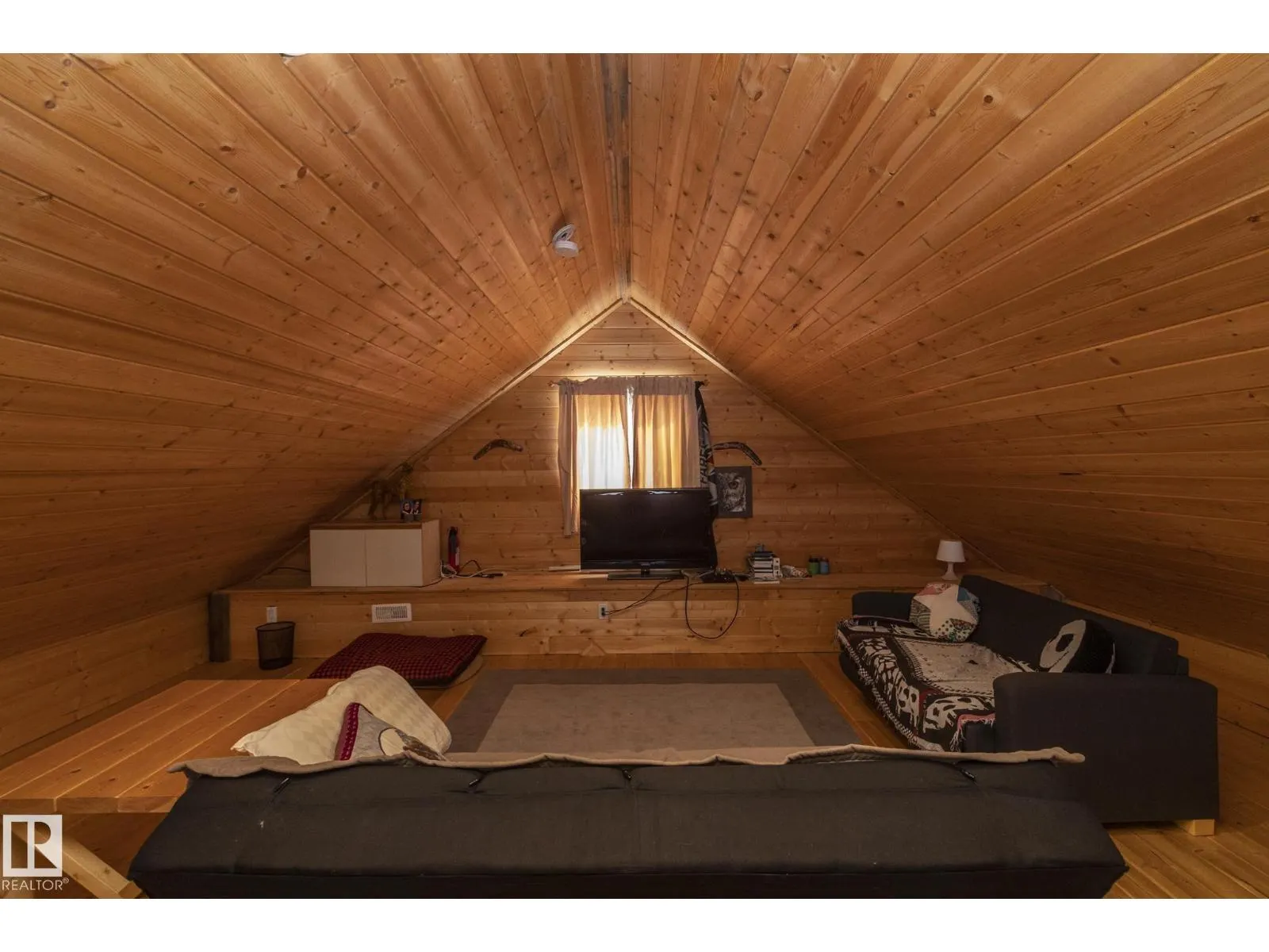 #260 465015 Range Road 63A