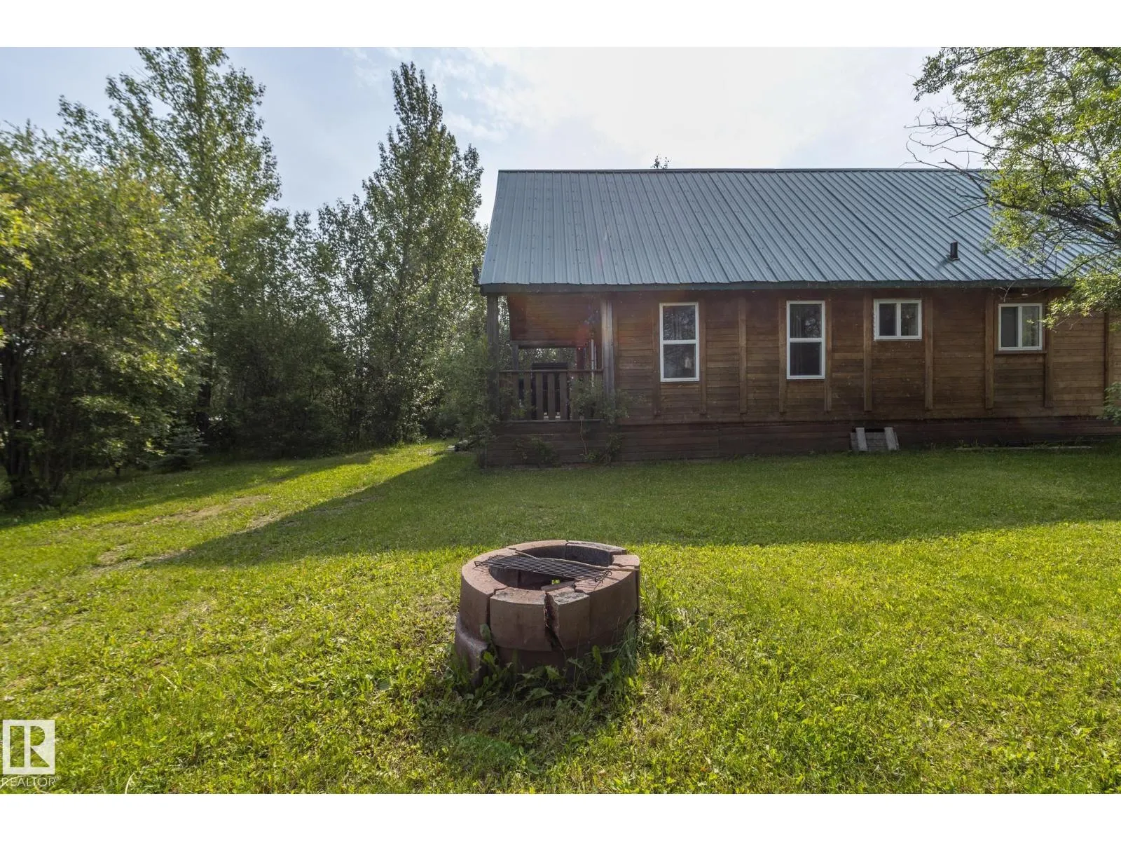 #260 465015 Range Road 63A