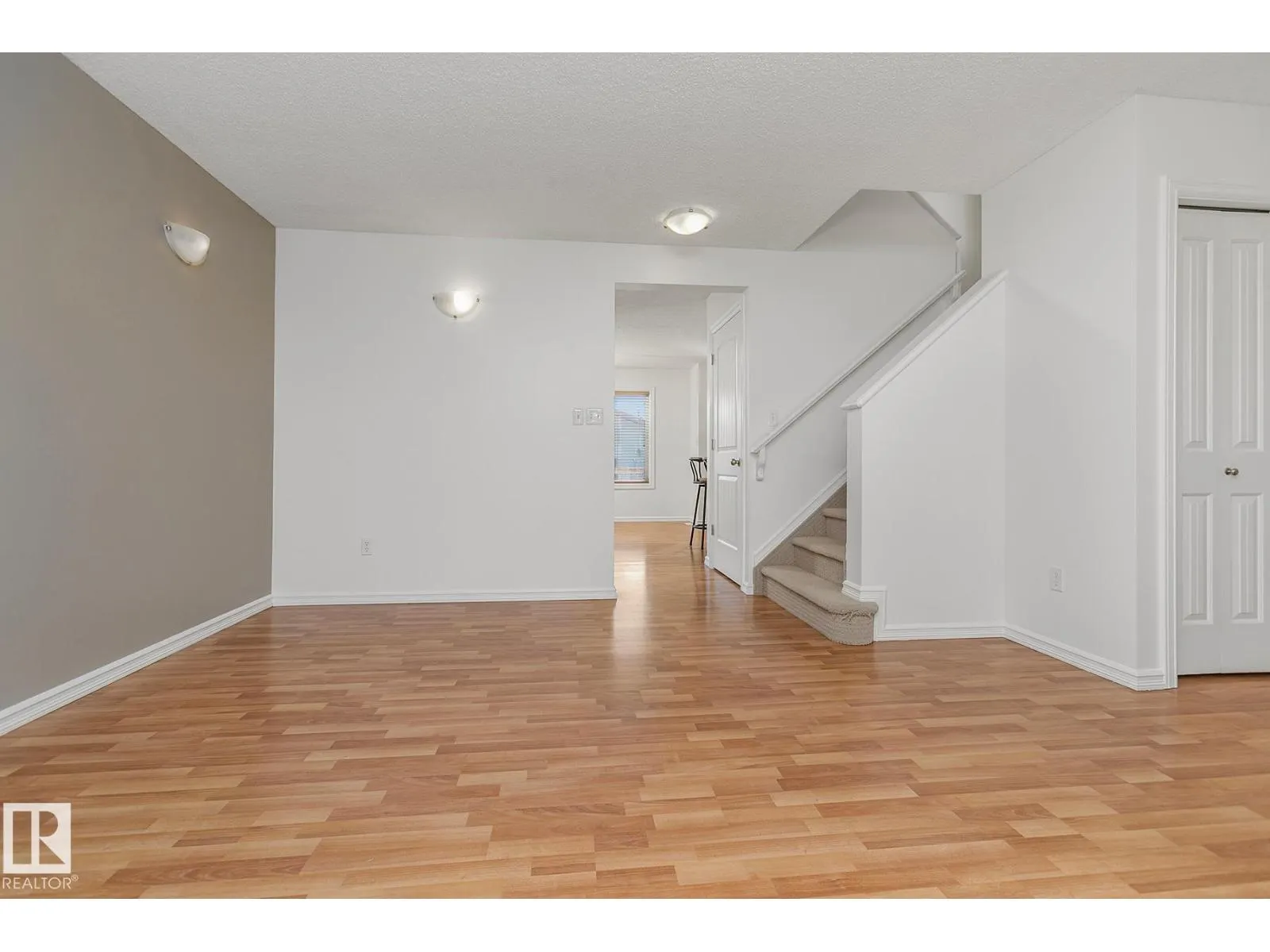 16405 58 ST NW