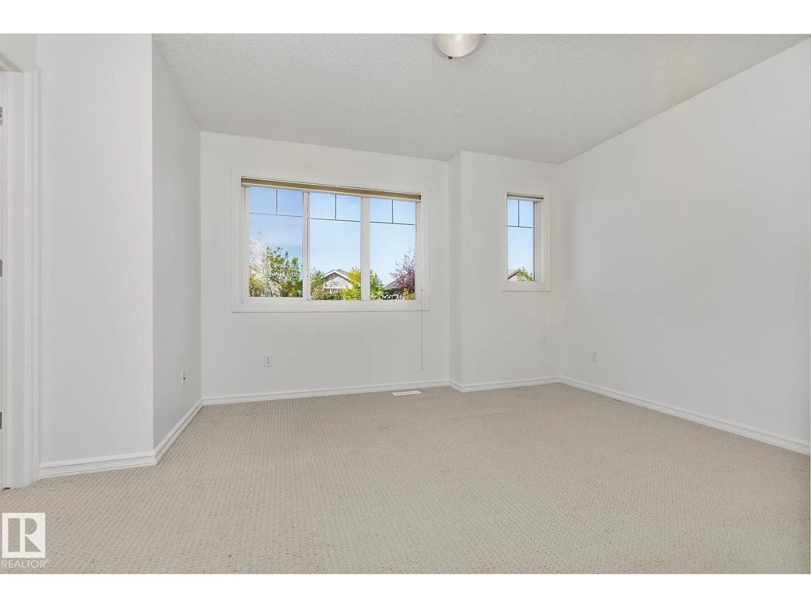 16405 58 ST NW