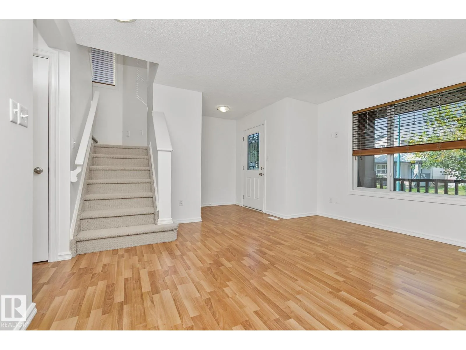 16405 58 ST NW