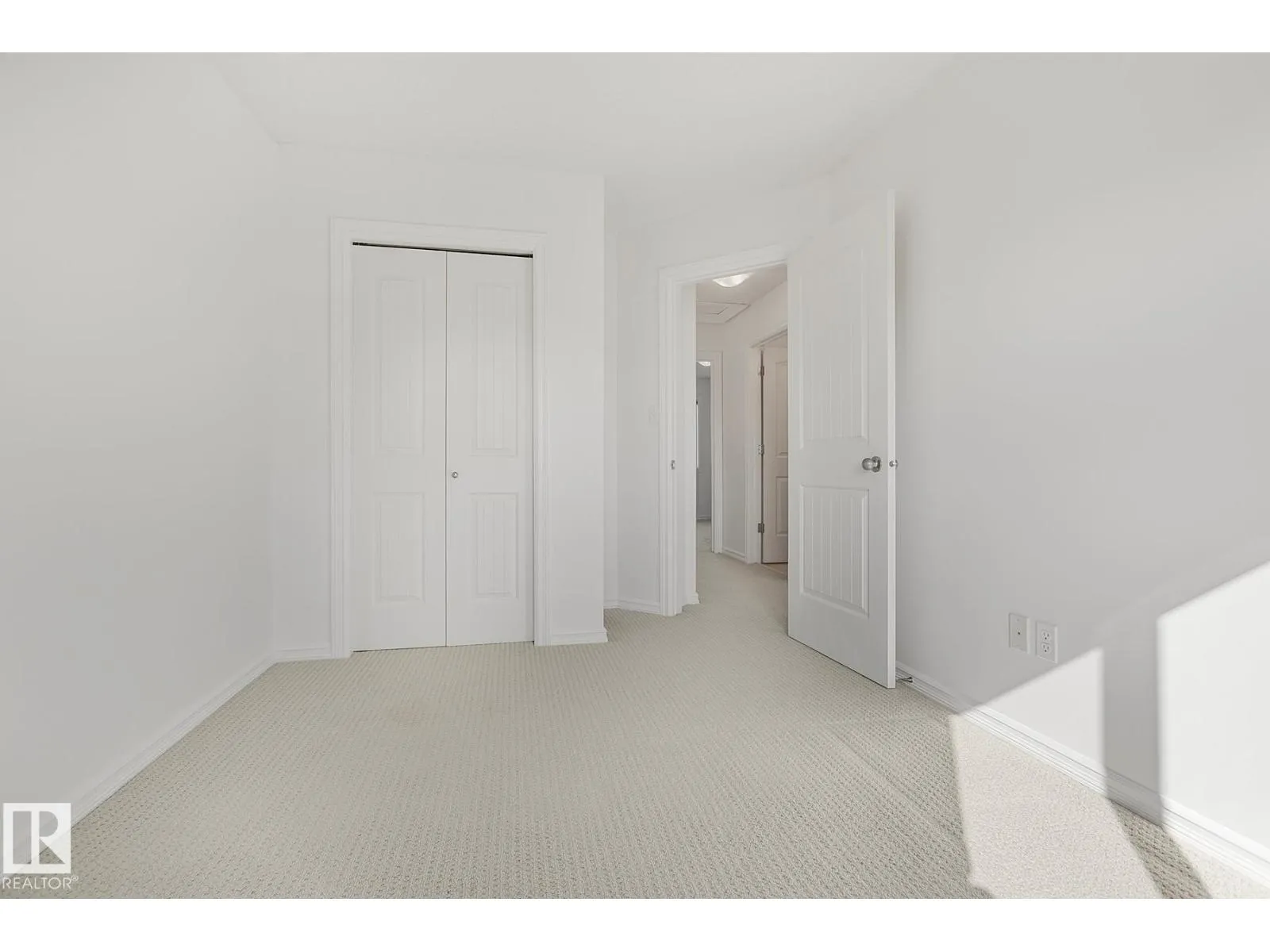 16405 58 ST NW