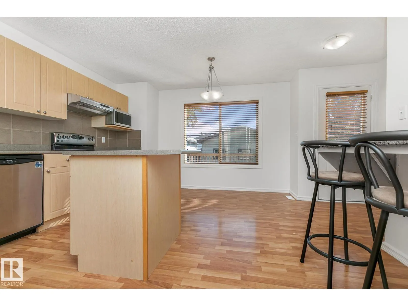 16405 58 ST NW