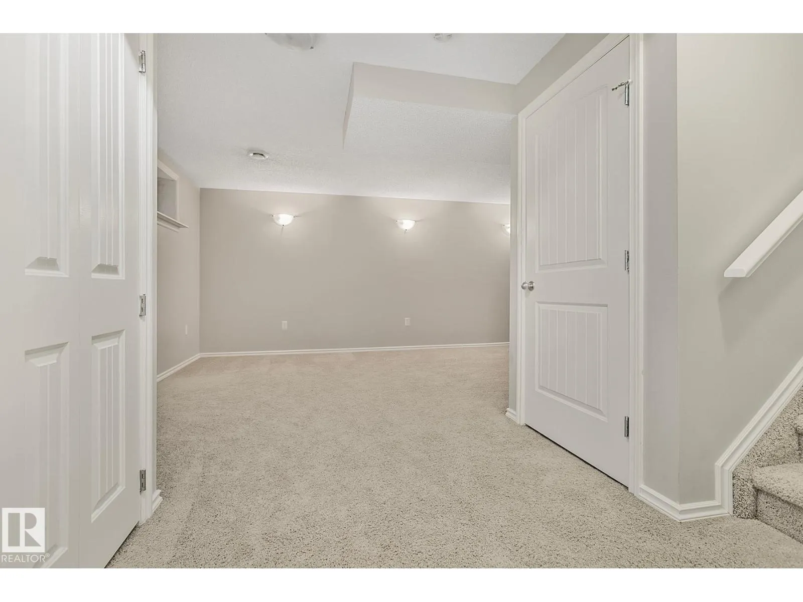 16405 58 ST NW
