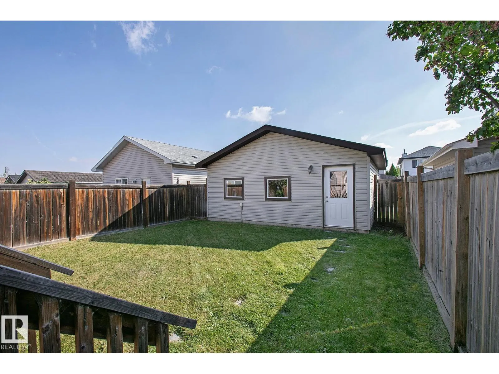 16405 58 ST NW