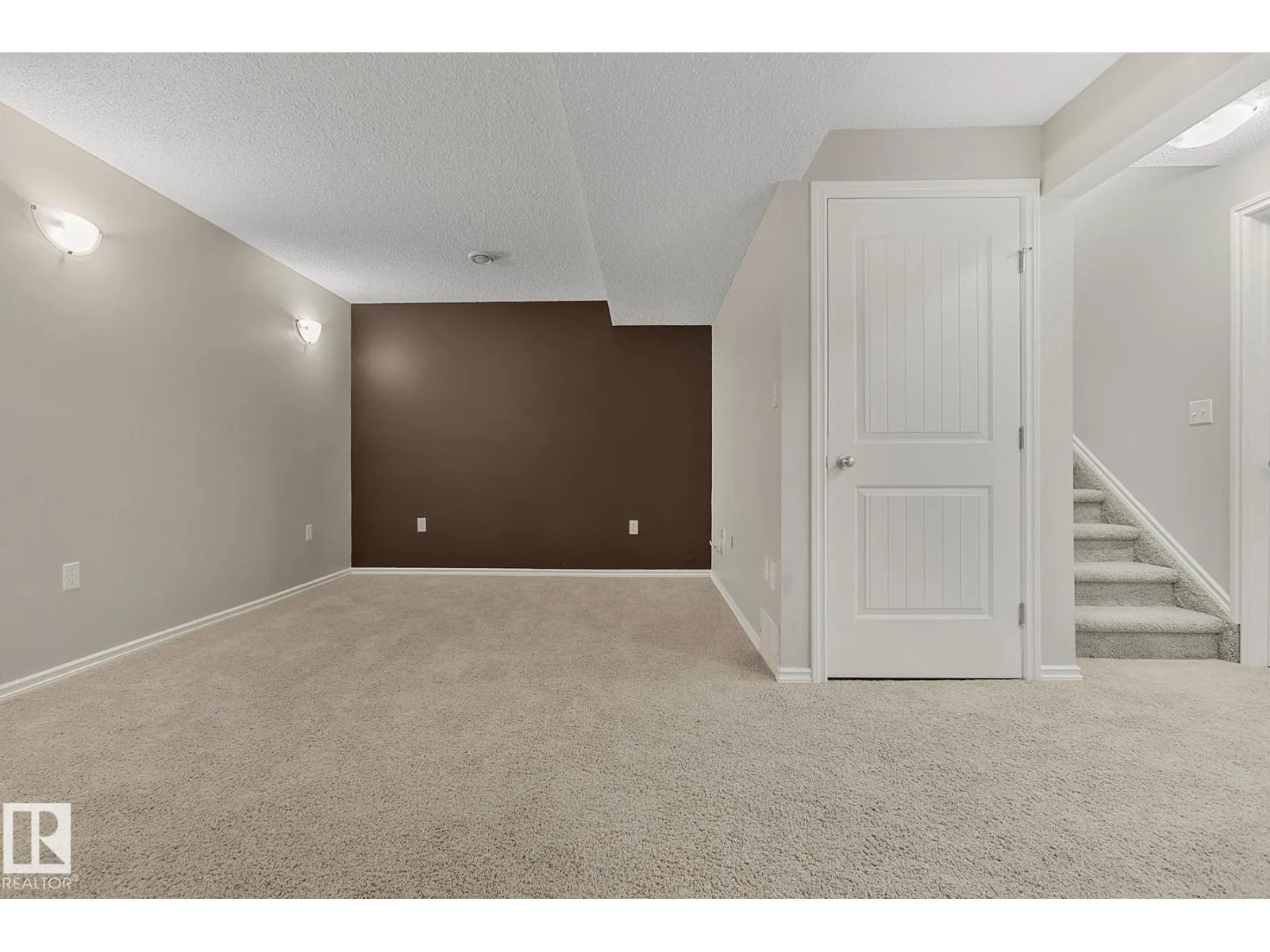 16405 58 ST NW