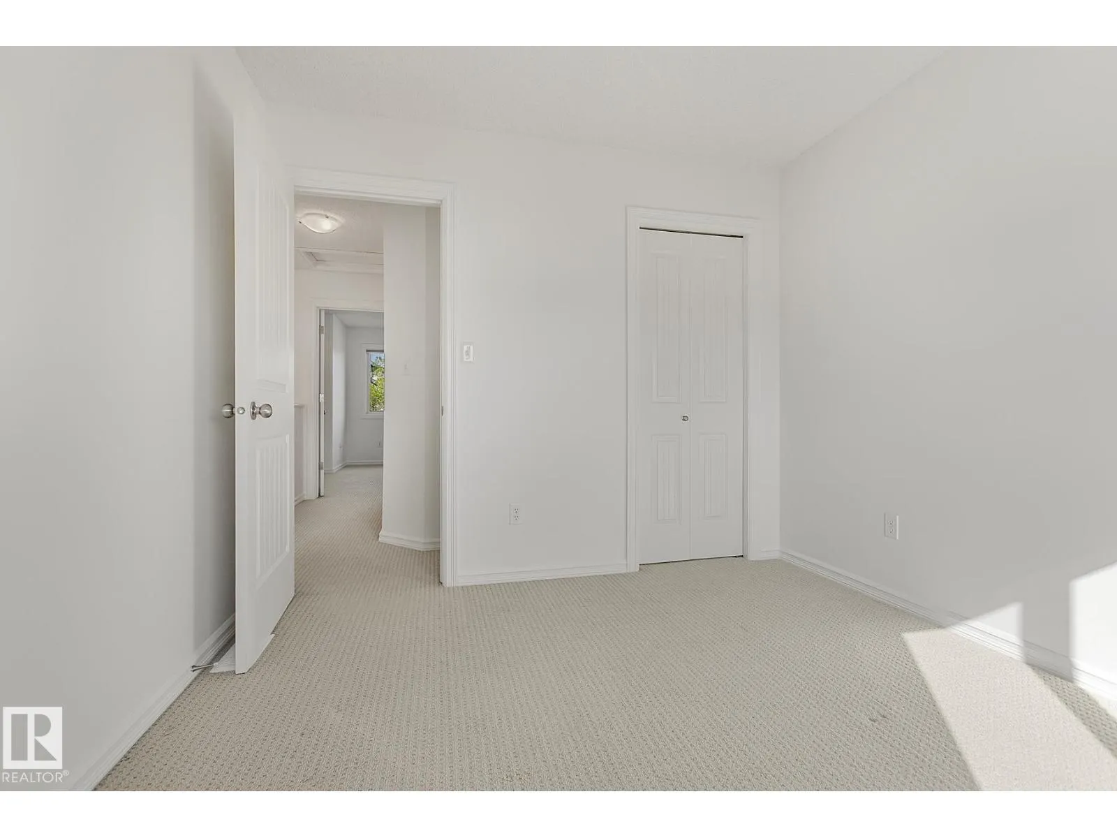 16405 58 ST NW
