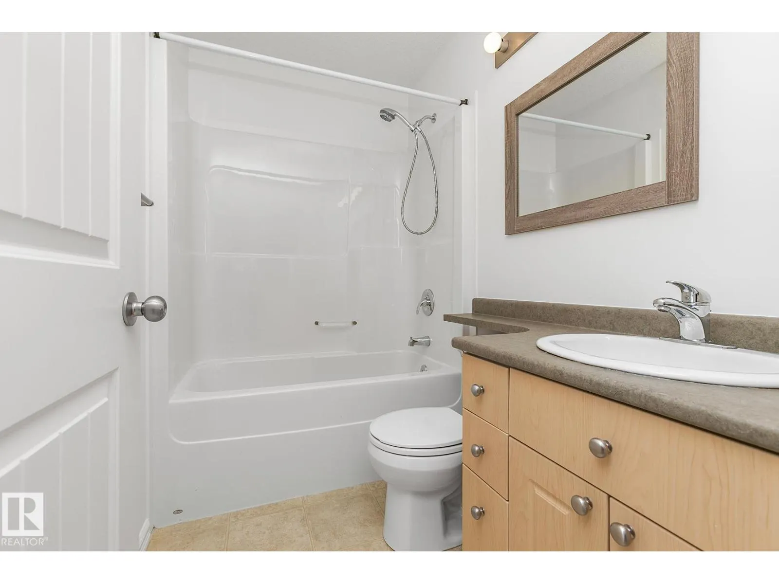 16405 58 ST NW