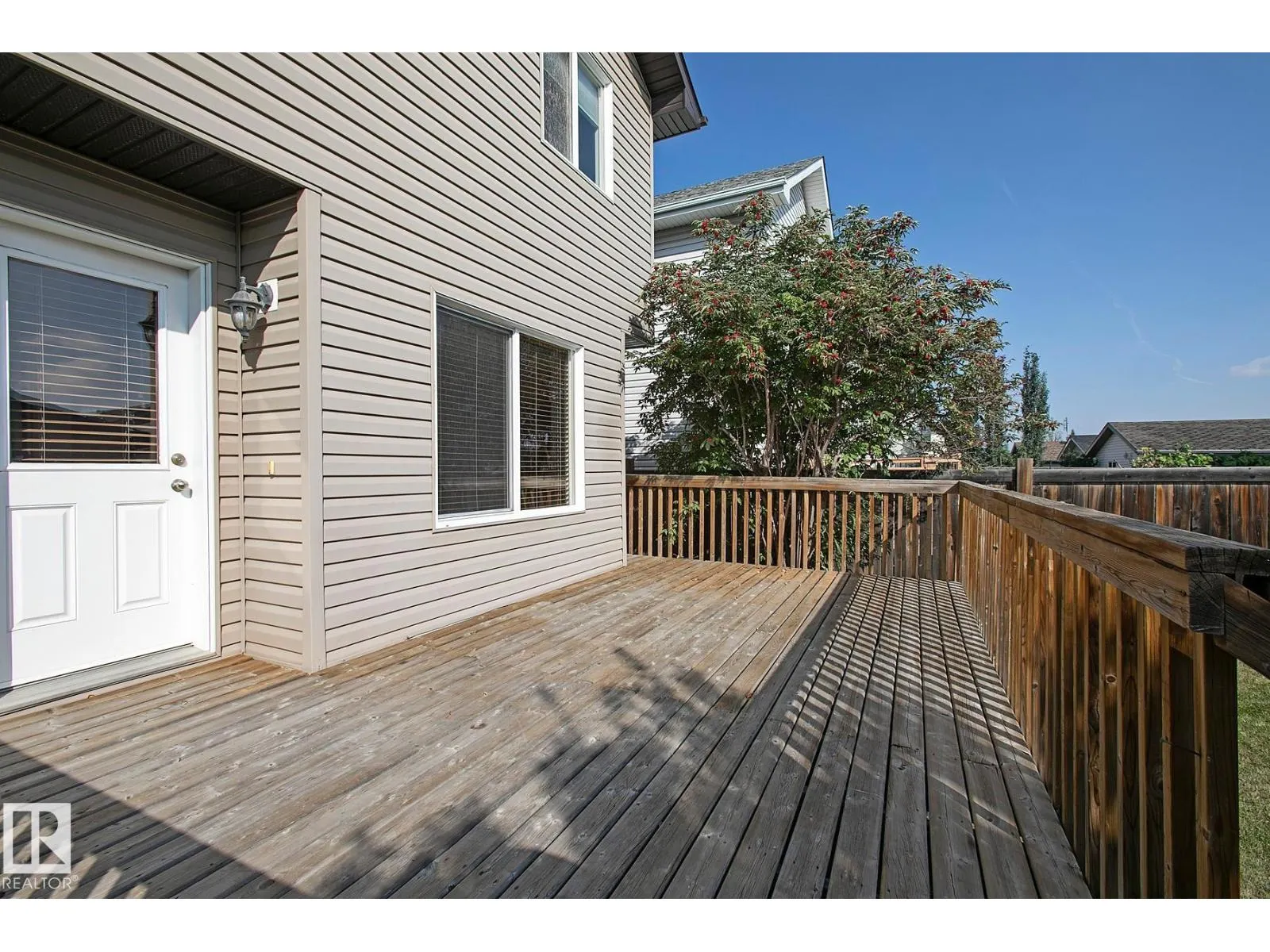16405 58 ST NW