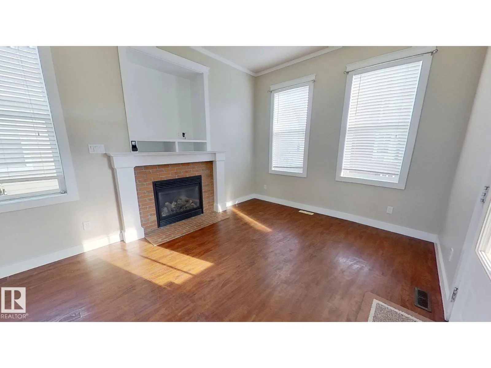 4904 51 ST