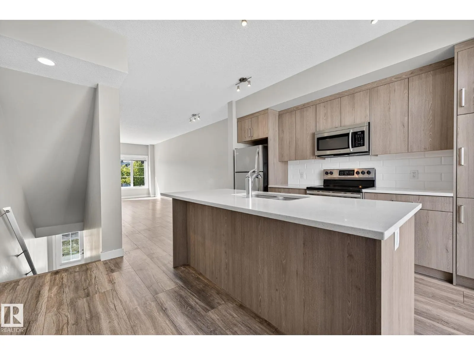 1091 GAULT BV NW