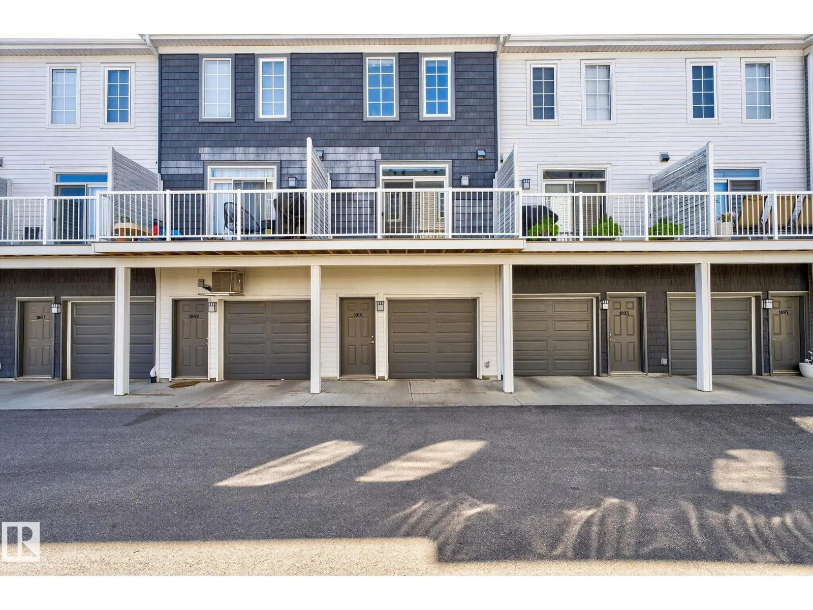 1091 GAULT BV NW