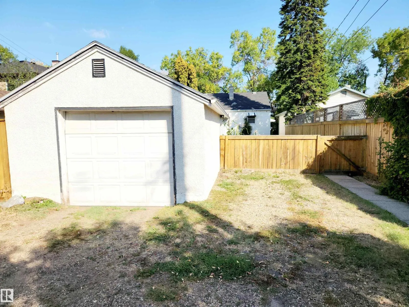 10619 72 AV NW