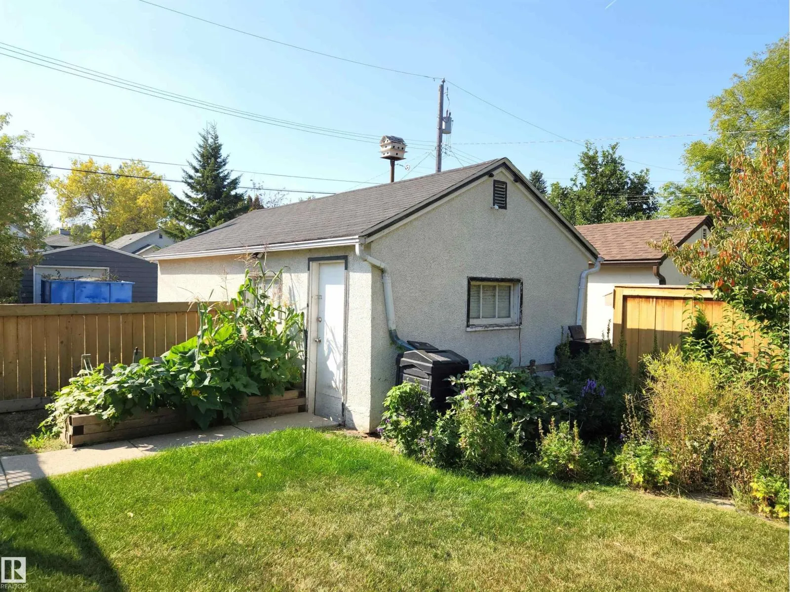 10619 72 AV NW
