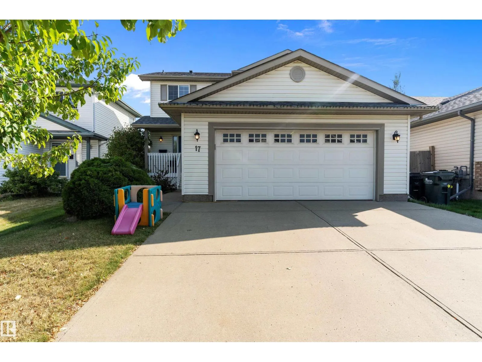 17 CROCUS WY