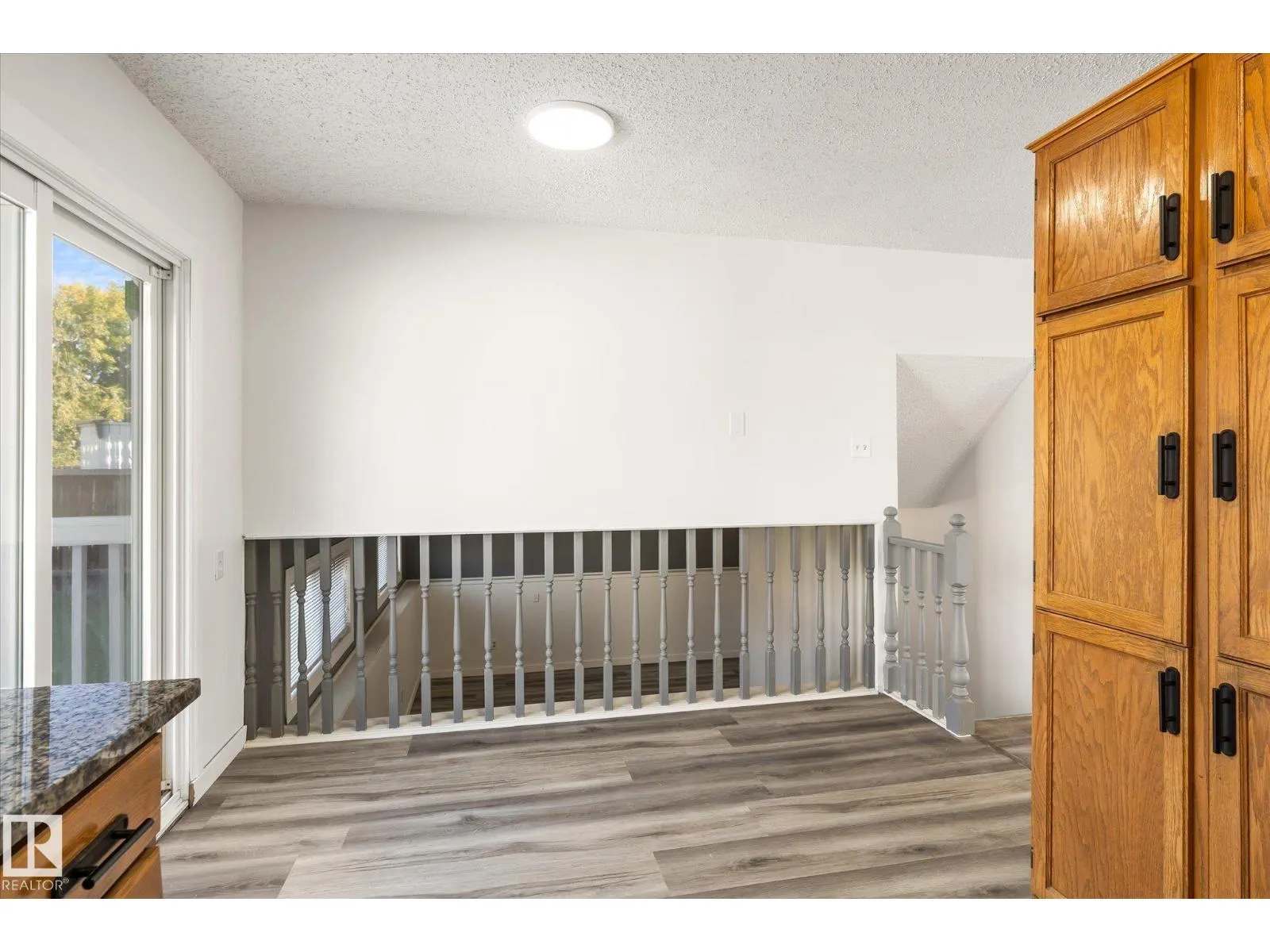 4528 29 AV NW