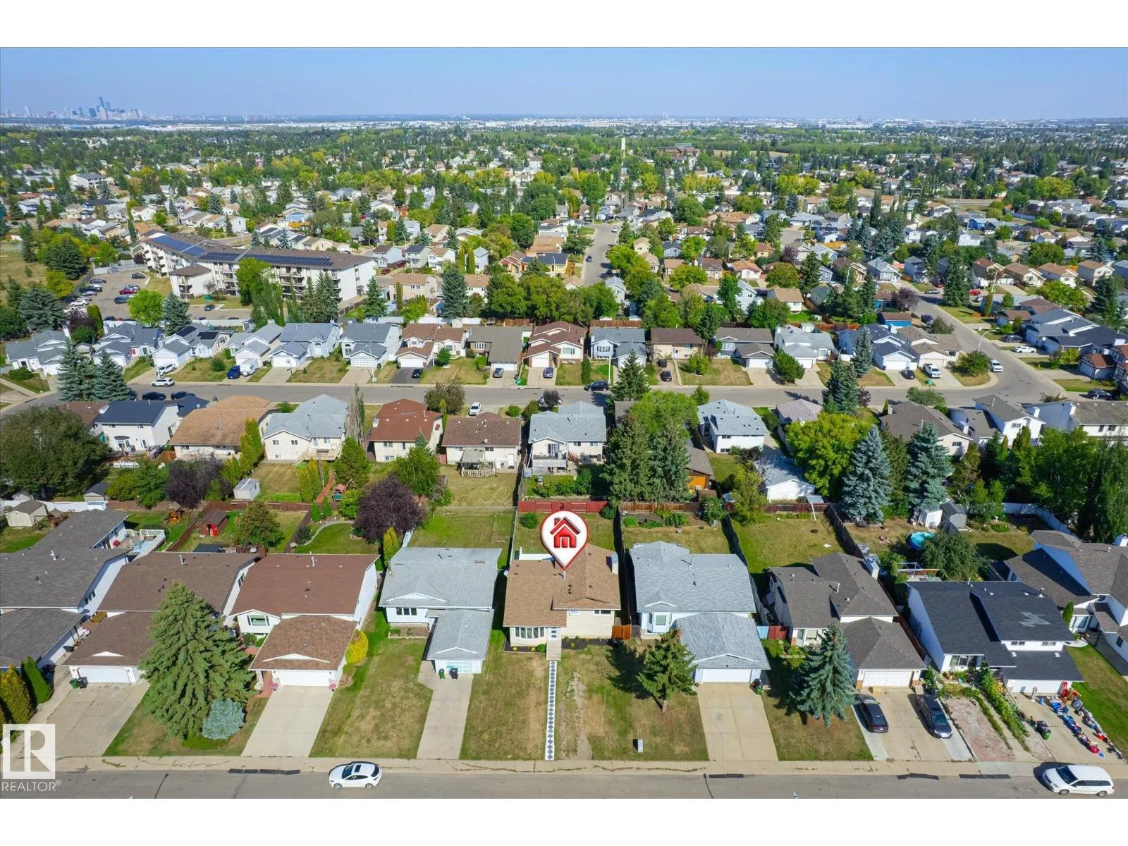 4528 29 AV NW
