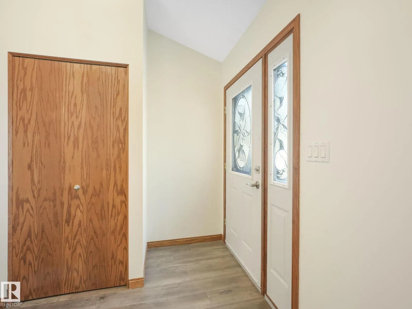 16812 95 ST NW
