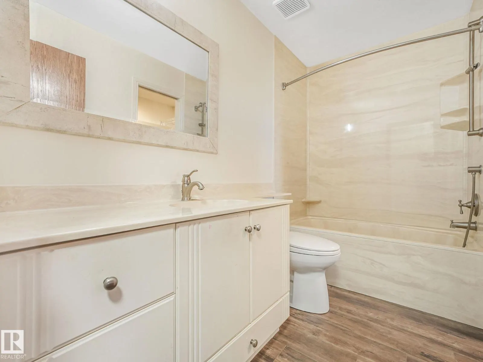 16812 95 ST NW