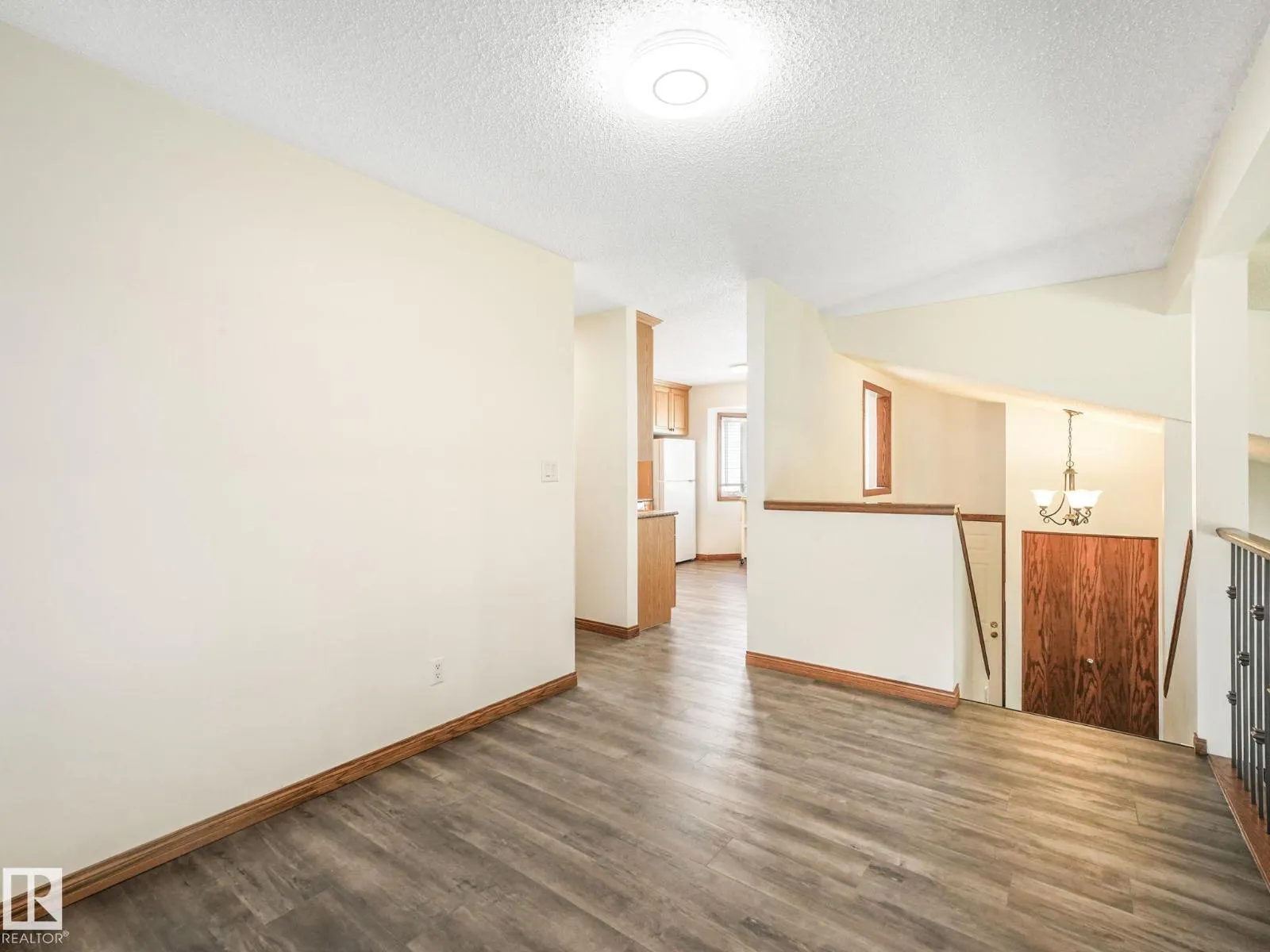 16812 95 ST NW