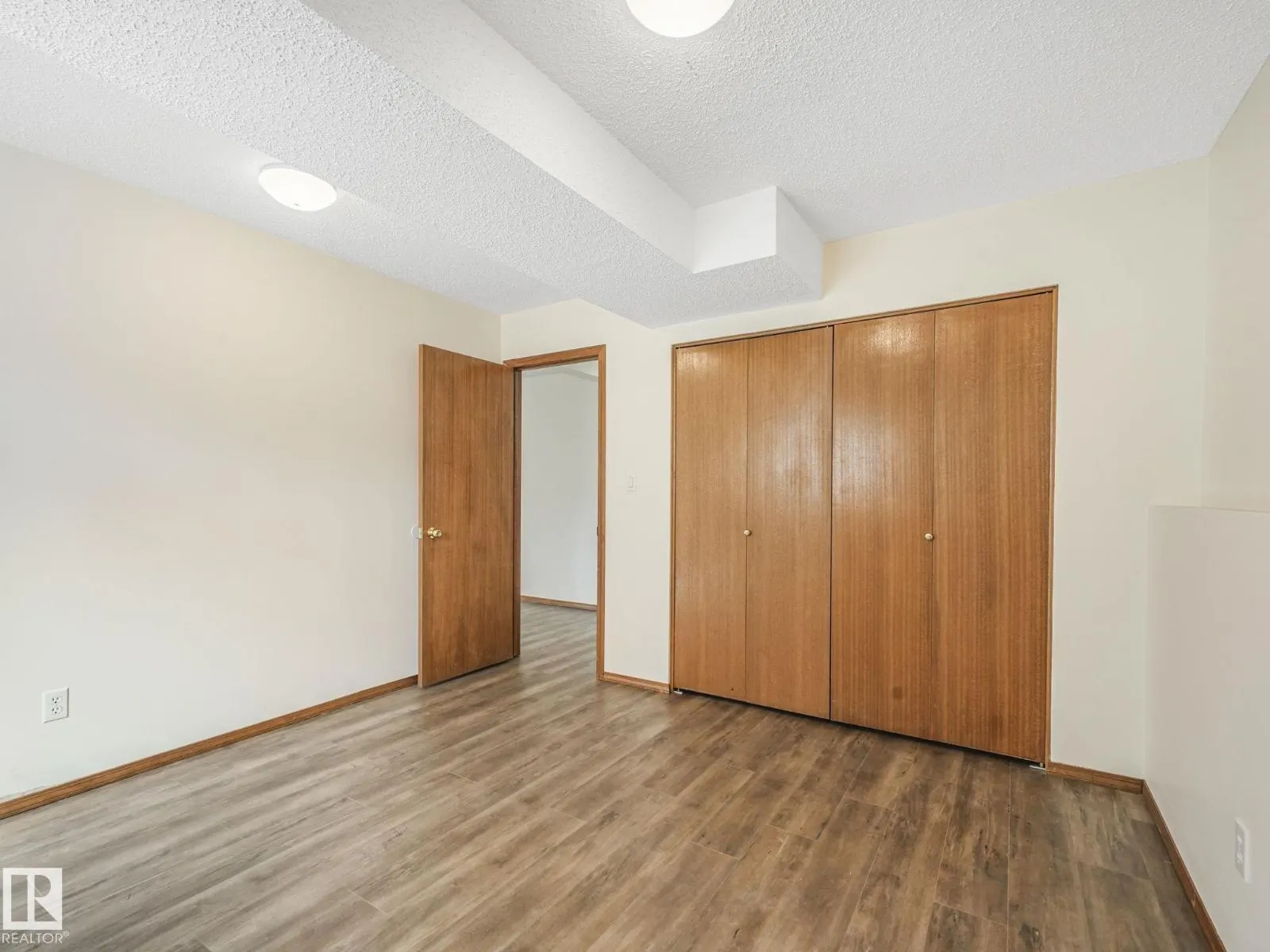 16812 95 ST NW