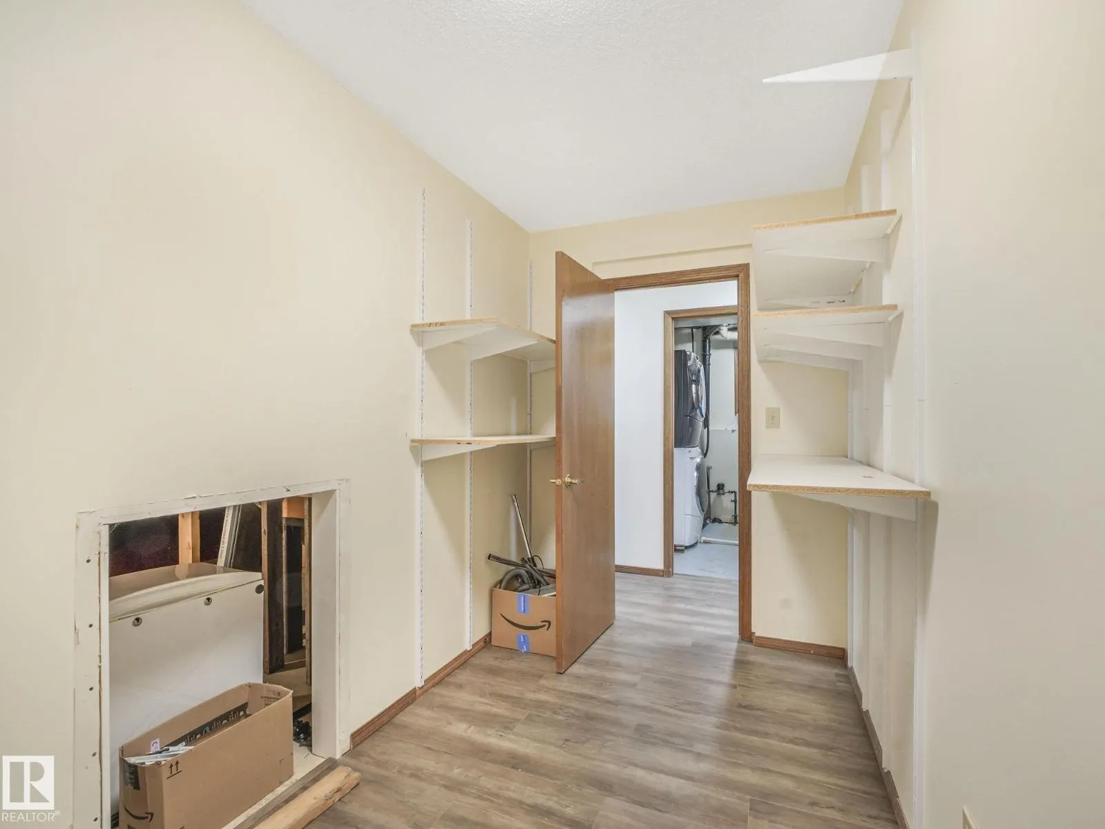 16812 95 ST NW
