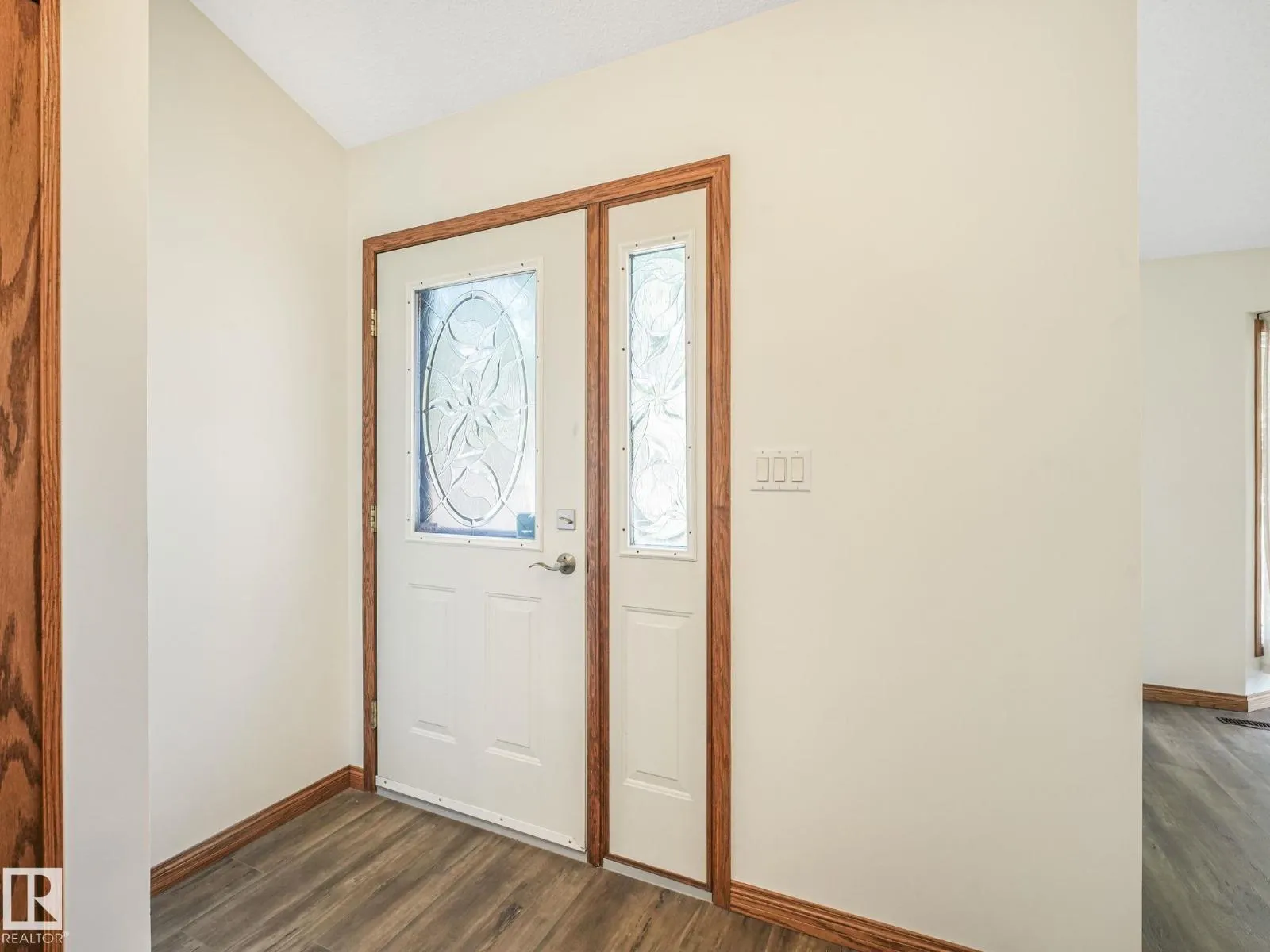16812 95 ST NW