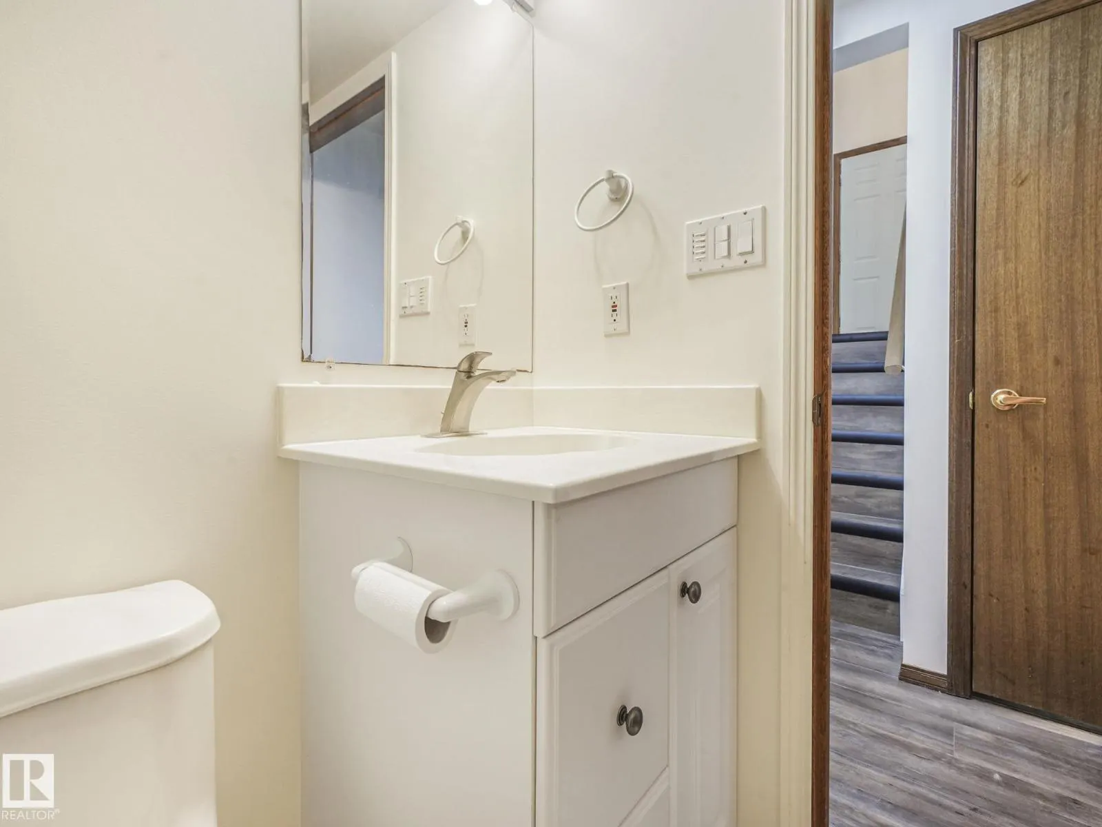 16812 95 ST NW
