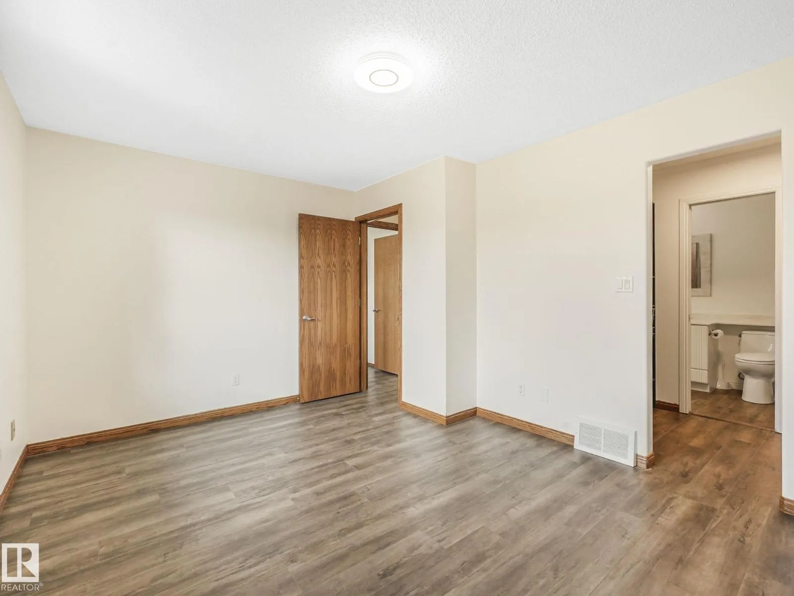 16812 95 ST NW