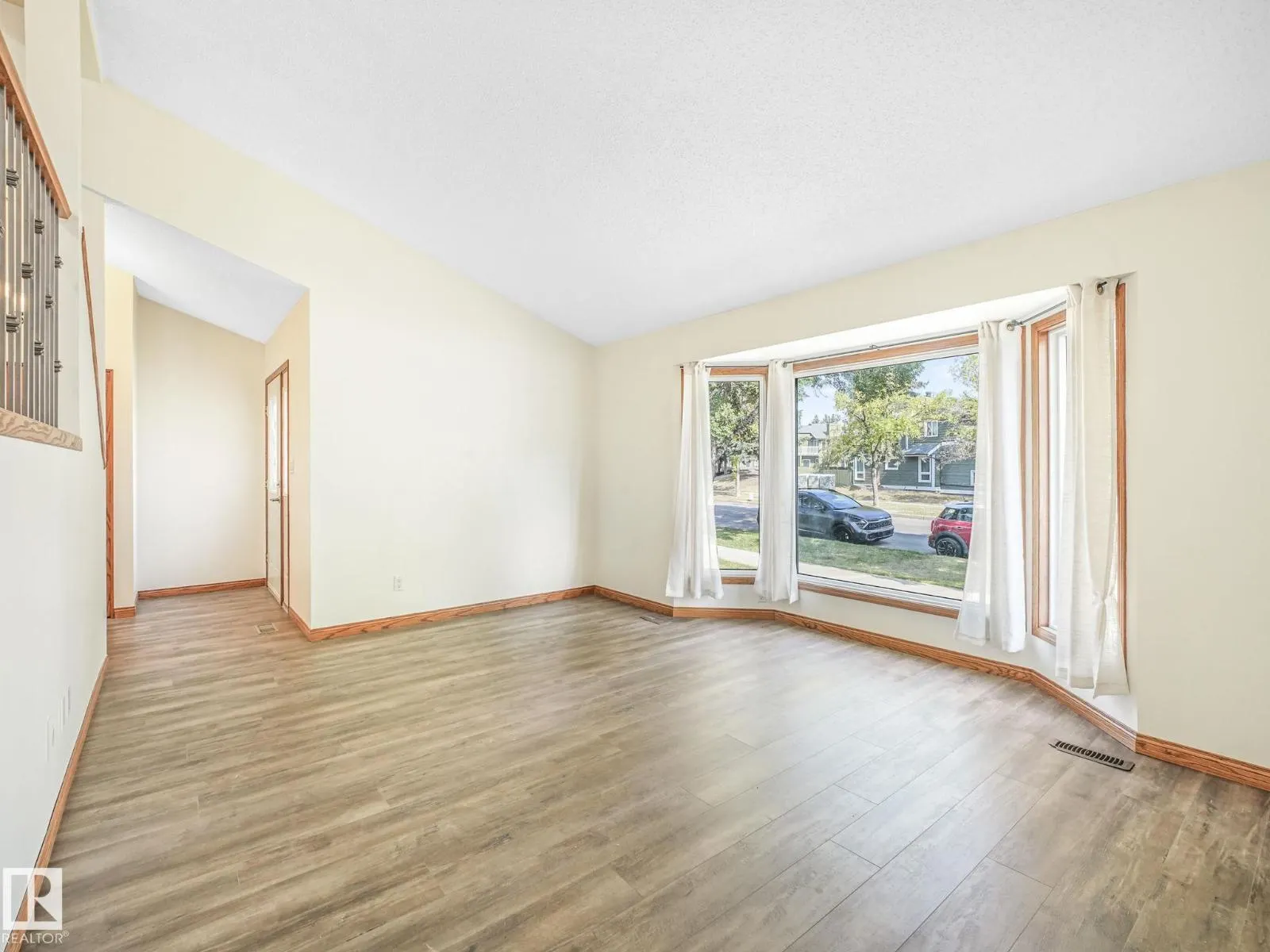 16812 95 ST NW