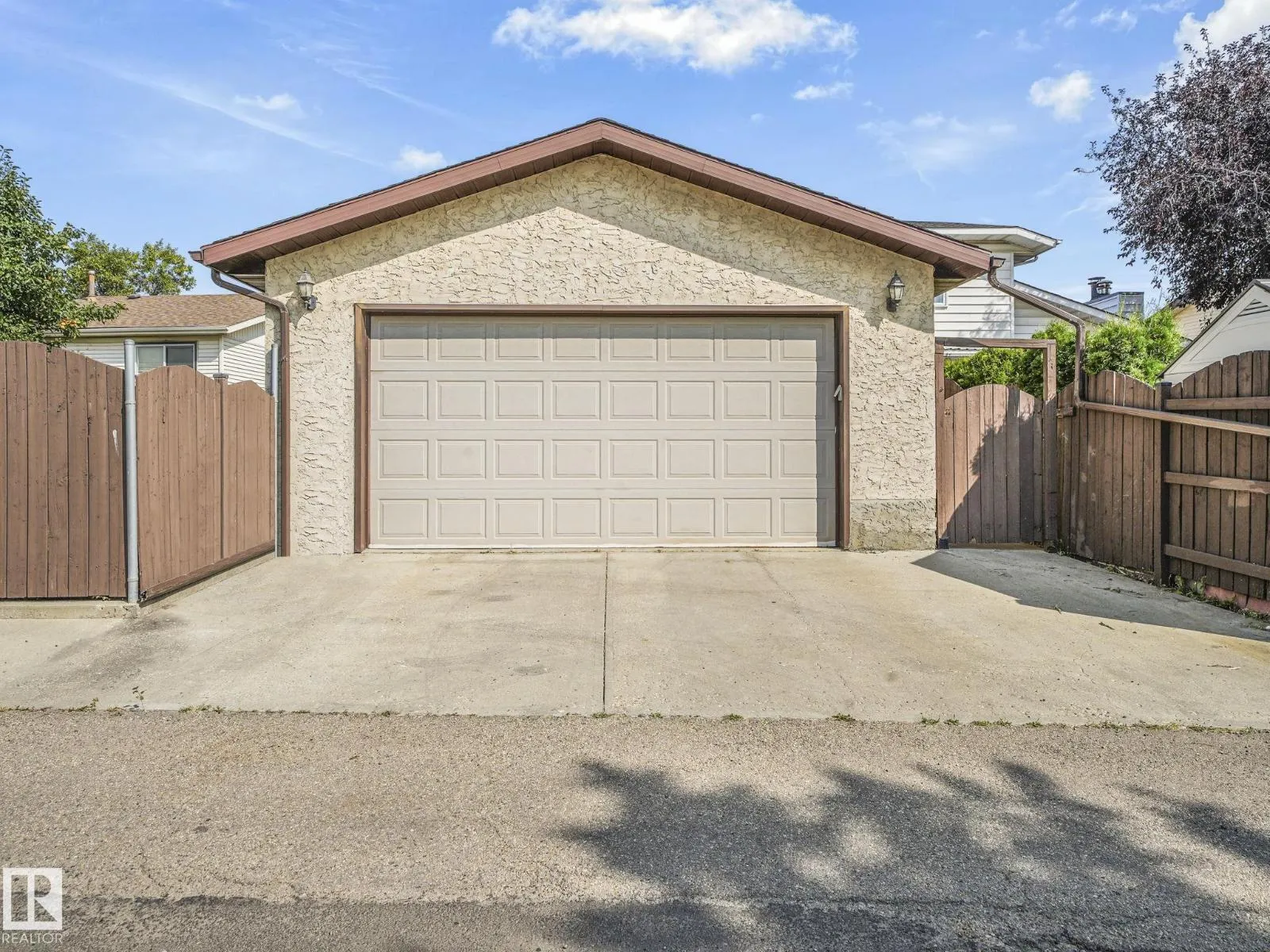16812 95 ST NW