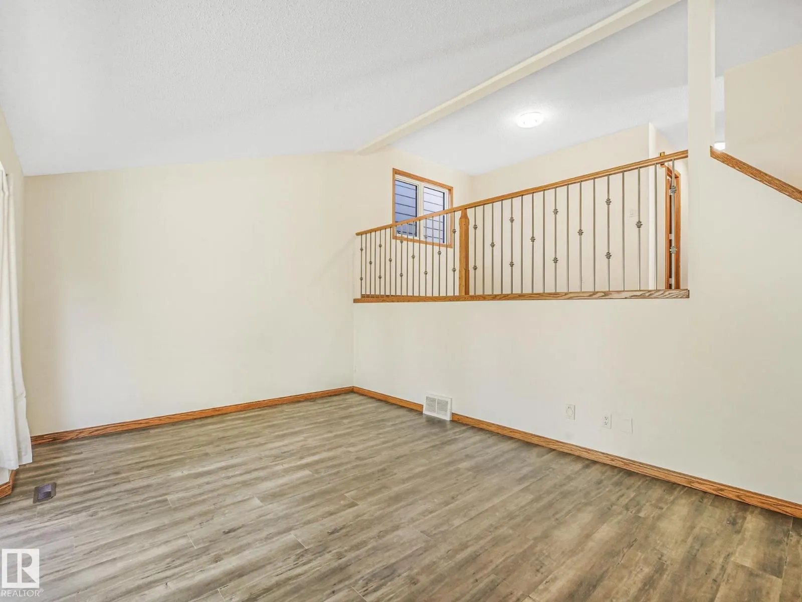 16812 95 ST NW